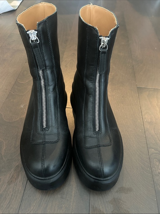steve madeen Shoes - Black Front-Zip Women’s Ankle Booties